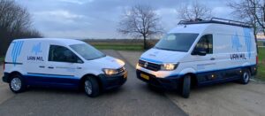 De auto's van Van Mil Bouwprojecten
